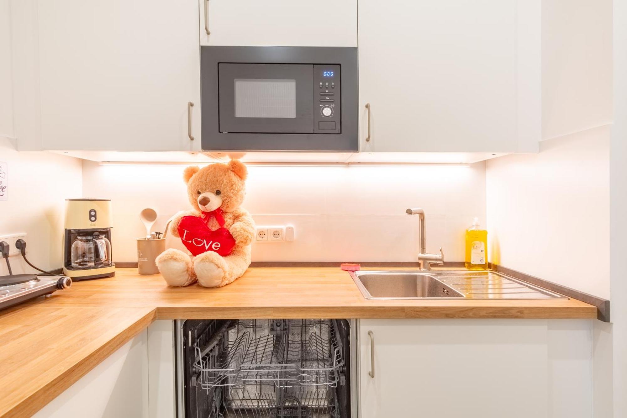 65 Zoll 4K Tv, Disney Plus, Soundbar, Kostenloser Kaffee, 5 Raeume ไลป์ซิก ภายนอก รูปภาพ